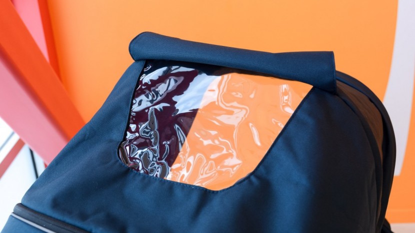 thule sleek double - the seat canopy on the sleek has a large, vinyl peek-a-boo window...