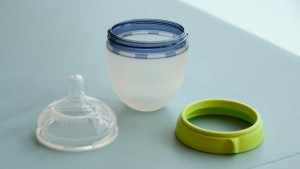 All three parts on the Comotomo are easy to reach and get squeaky...