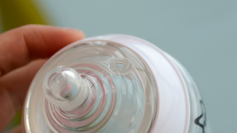 the nipple on the tommee tippee closer to nature has a single...