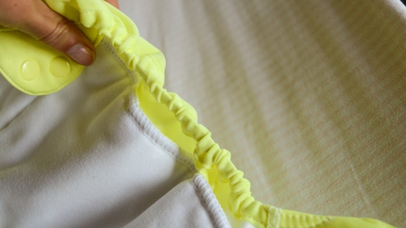 the elastic in the single gusset on the flip is wrapped with the...