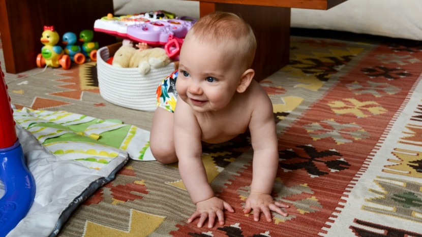 rumparooz pocket - our happy tester romped and roamed in the rumparooz pocket diaper...