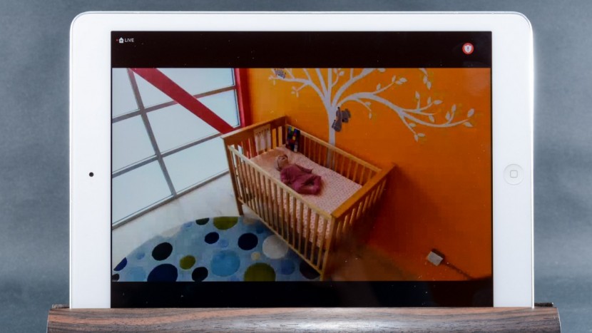 the full view image for the arlo is similar to real-life in both...