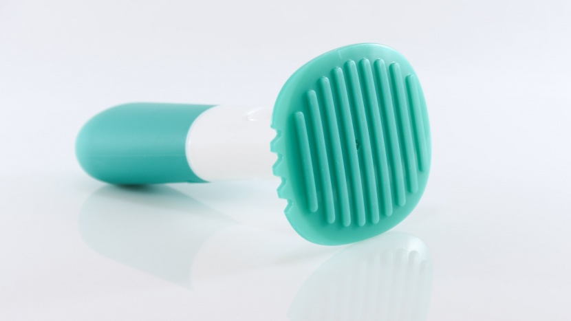 oxo tot food masher - the masher&#039;s grooves should be inspected from time to time.