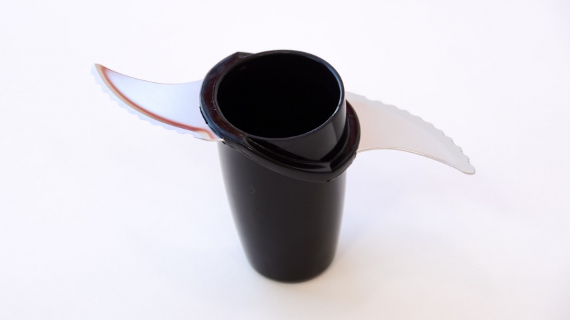 the chopping/mixing blade is for pureeing food.