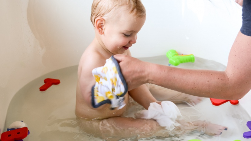 baby washcloth - burt&#039;s bees washcloths have a smooth knit side and a terry cloth...