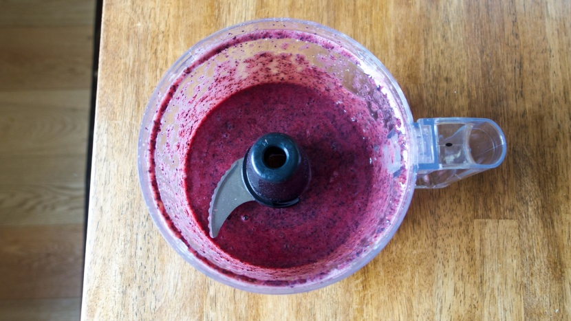 hamilton beach food processor - the bowl&#039;s design has a shorter middle, and liquid will overflow and...