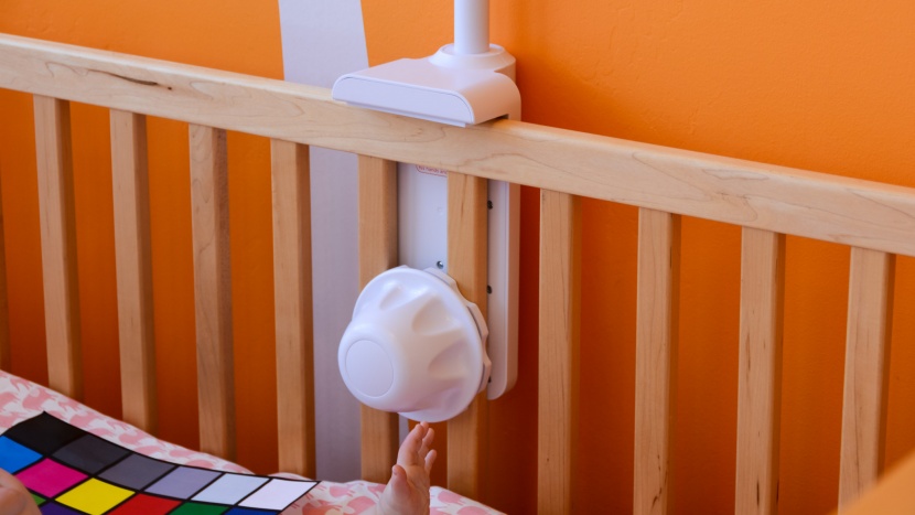 attaching the halo camera to the crib is simple and straightforward...