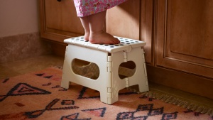 The HandyLaundry has decent anti-skid results.