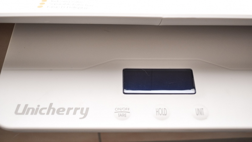 the unicherry interface is easy to use and lights up.