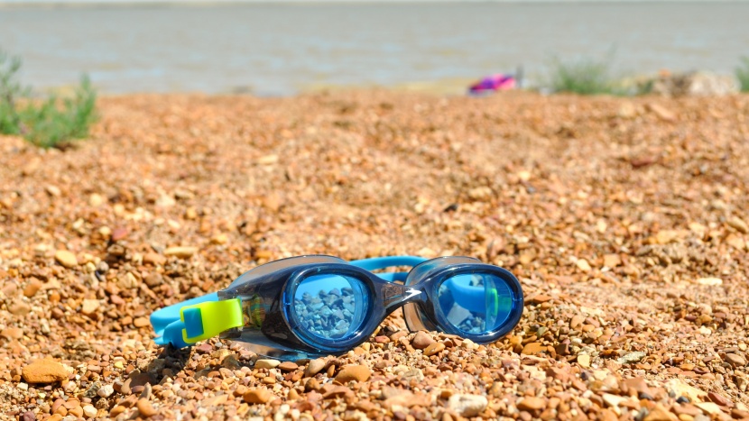 kids swim goggles - kids liked the tinted lenses of the speedo and felt it improved...