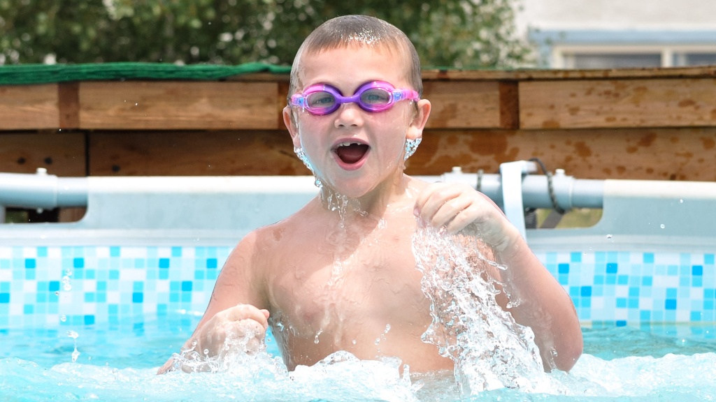 Best kids' swimming goggles 2024: Anti-fog designs