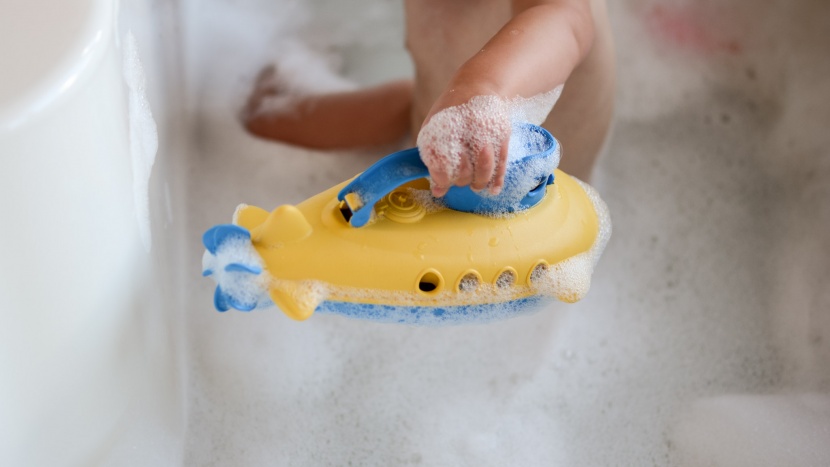 bath toy - the green toy submarine can float or submerge, plus offers a...