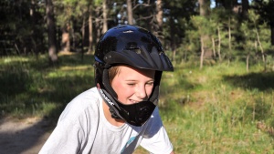 kids bike helmet