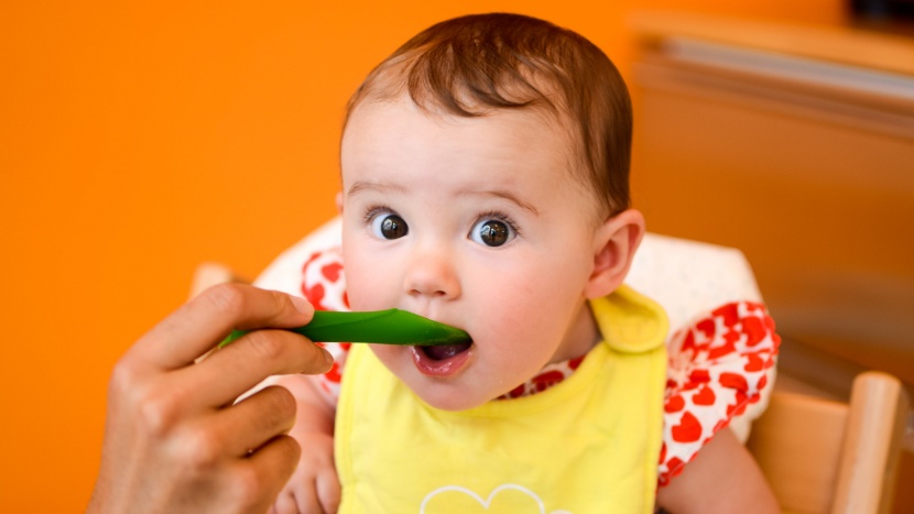 baby spoon - the olababy training spoon is a one-piece, 100% silicone product...