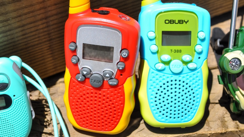 kids walkie talkies - the obuby and the selieve walkie-talkies are the same, and both come...