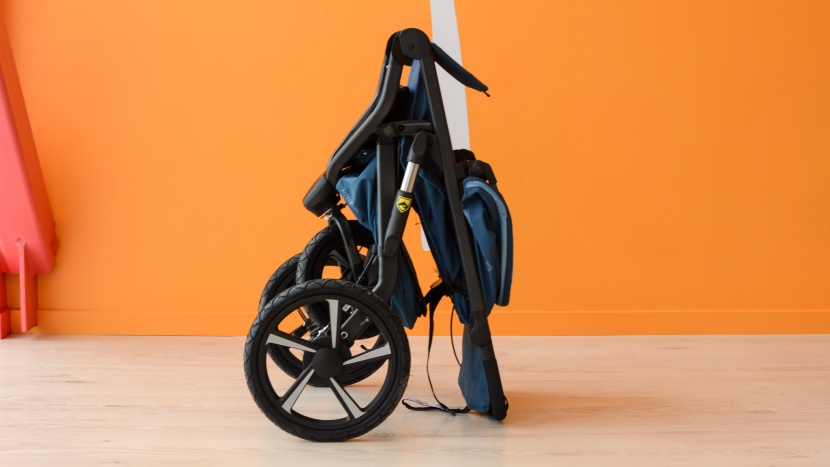 bob alterrain pro - the alterrain is both heavy and large when folded making it a...