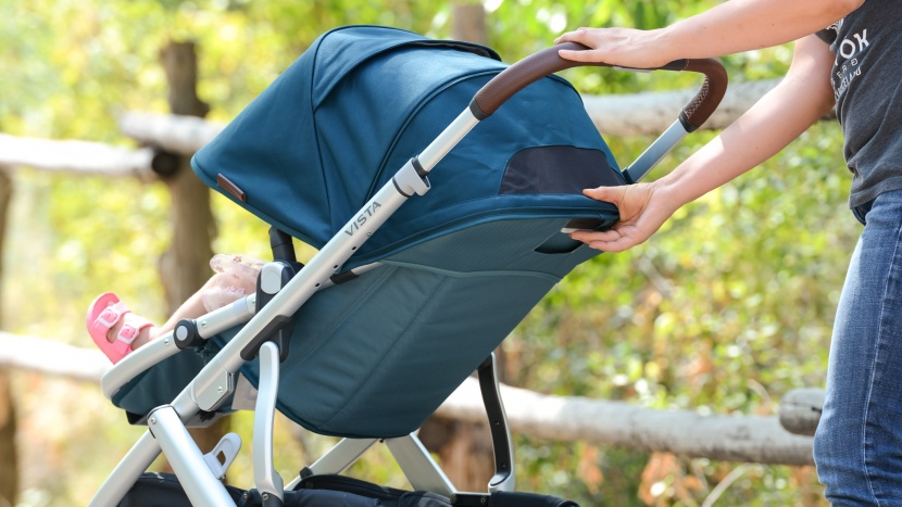 uppababy vista v2 double - the vista v2 recline is a button push to both lower and raise...