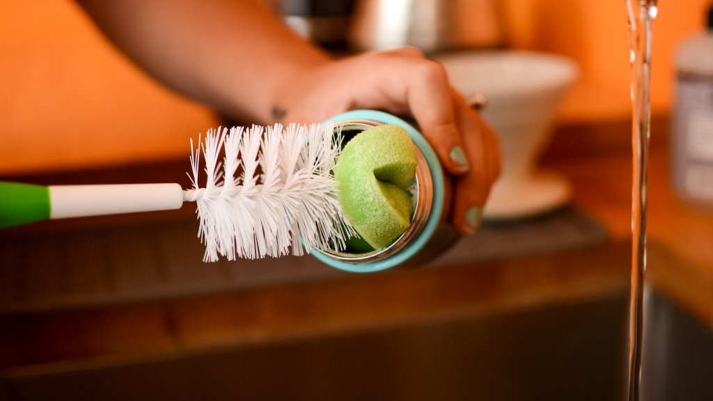 The 7 Best Water Bottle Cleaning Brushes of 2023