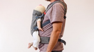 YOU+ME 4-in-1 Baby Carrier Newborn to Toddler - All Positions Baby Chest  Carrier - Front and Back Carry Baby Carriers - Includes 2-in-1 Bandana Bib  - Baby Holder Carrier for 4-14 kg (