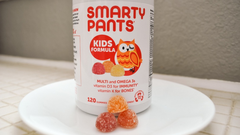 kids vitamins - the rolled sugar granules of the smarty pants omega left some...