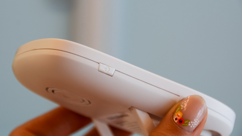 anmeate sm24 - the side of the anmeate parent unit has a power button while the...