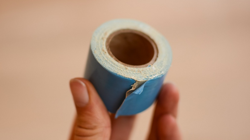 the adhesive for the kids kushion has separate adhesive you apply to...