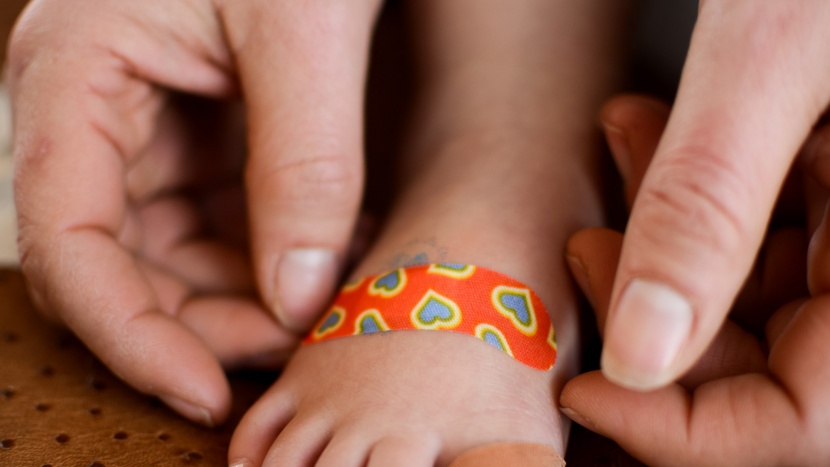 kids bandages - the welly eye love u bandages offer high-quality fabric, fun...