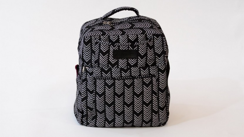 sarah wells kelly - while the kelly is one of the largest bags, it is not the heaviest...