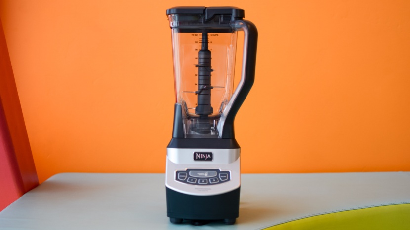 ninja bl660 - the ninja bl660 comes with some extras, such as two 16 oz. nutri...