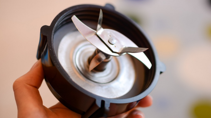 baby food maker - for blenders, one safety concern is handling and cleaning the blade...