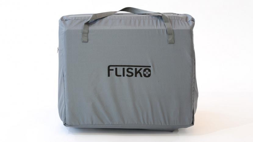 flisko 2 in 1 travel crib - the flisko comes with a carry to make traveling easier.