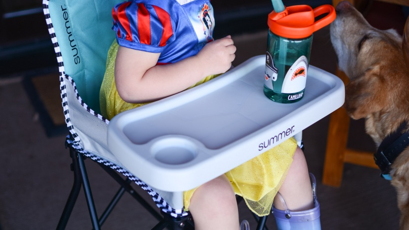 portable high chair - the summer pop &#039;n dine se highchair easily pops open and closes...