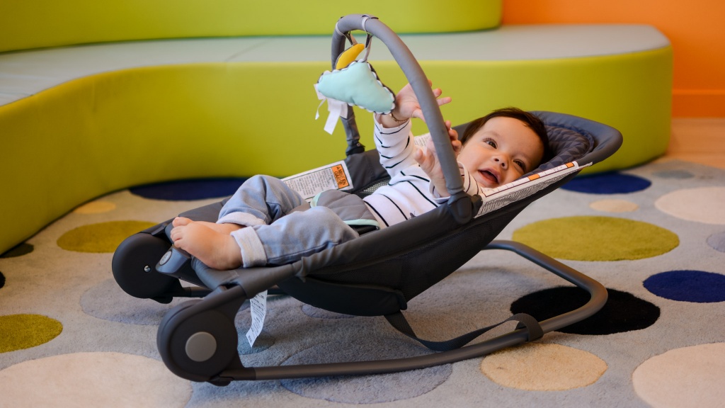 Baby rocking chair discount at game store