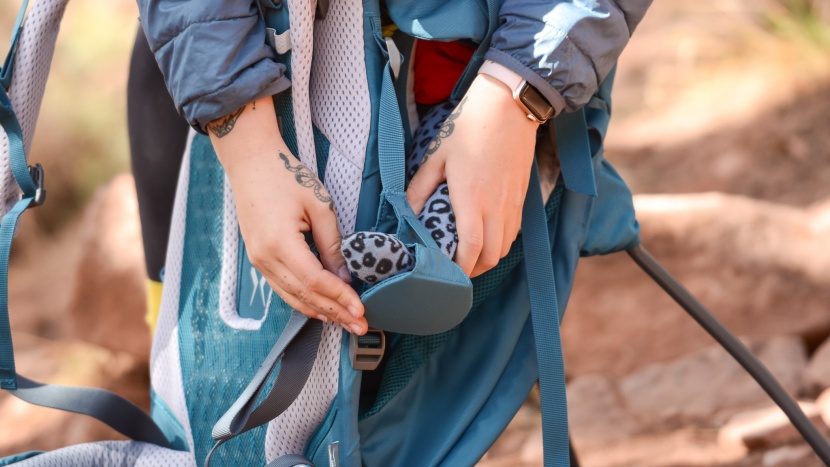 deuter kid comfort active sl - the active sl stirrups are adjustable for height and fit little feet...