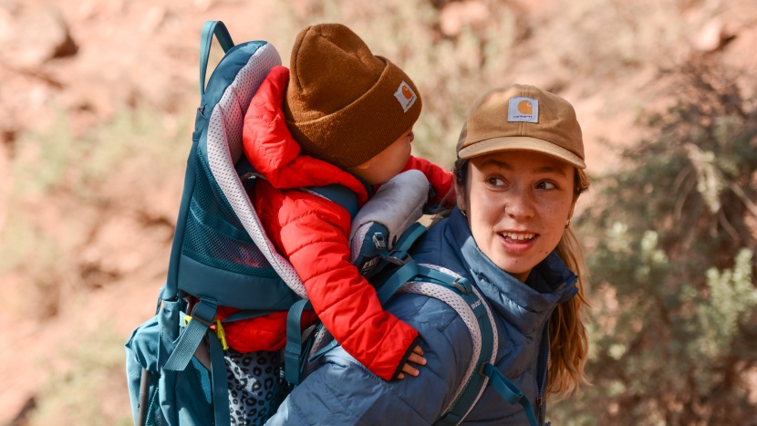 deuter kid comfort active sl - little ones are secure in the active sl with a closer to the wearer...
