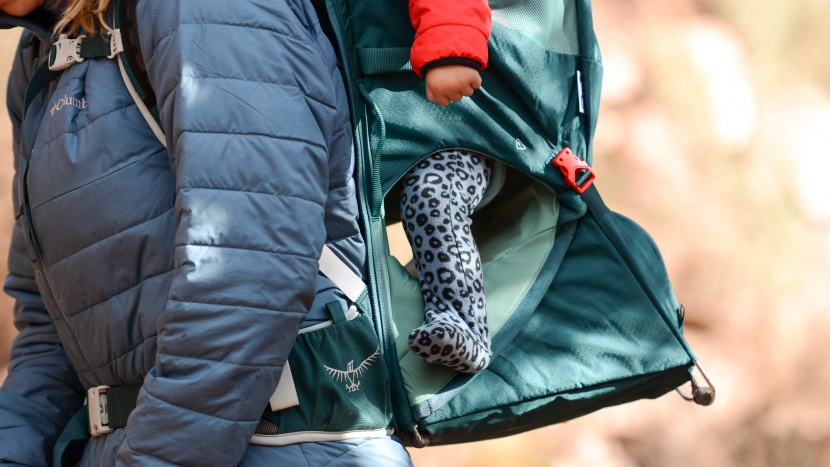 osprey poco lt - the lt has no stirrups so the legs of passengers will dangle and...