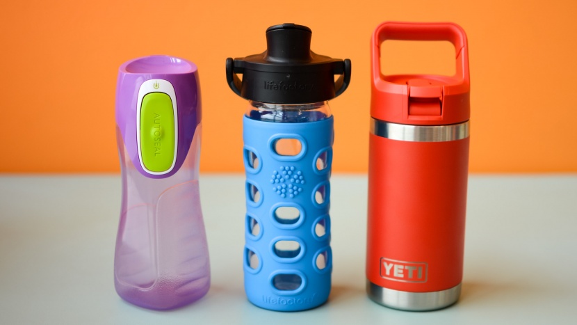 kids water bottle - our review includes multiple options that vary in material.