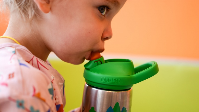 kids water bottle - the camelbak eddy+ stainless has a silicone bite value.