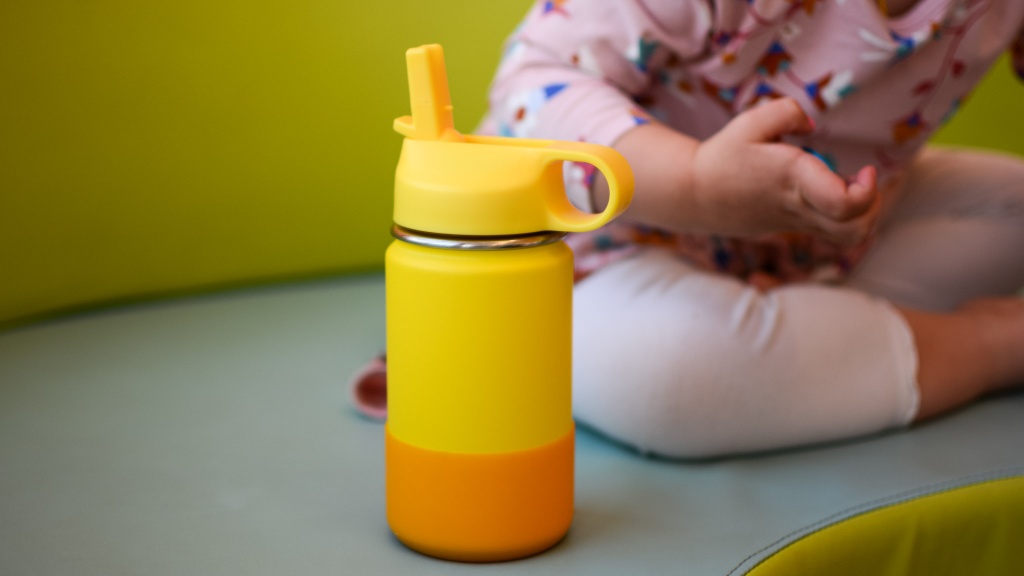 How to Choose the Best Kids' Water Bottle - BabyGearLab