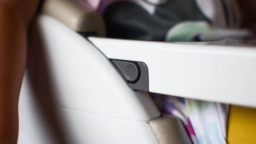 table booster seat - not all boosters in our lineup include a tray, but the ingenuity...