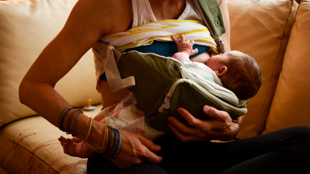 Maxbell Arm Cusion For Breastfeeding Or Bottle Feeding Best
