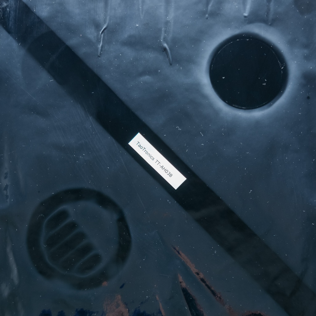 taotronics tt-ah038 - this is the amount of white dust created by the tatotronics during...