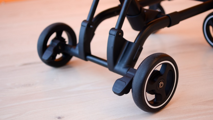 dream on me coast rider - the coaster has double action brakes that require setting two pedals.