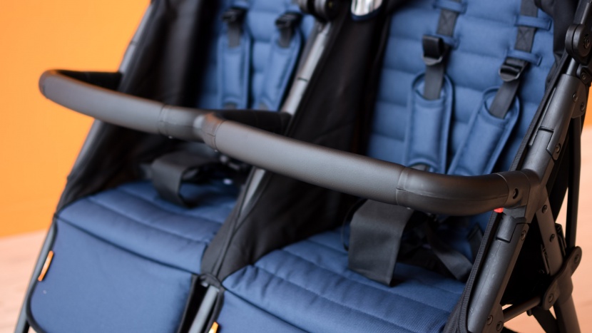 zoe twin+ - the twin+ comes with a double belly bar and an accessory bar with...