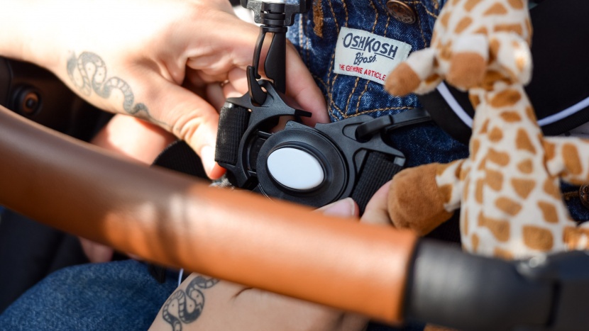 mockingbird double - the shoulder straps on the mockingbird clip onto the side waist...