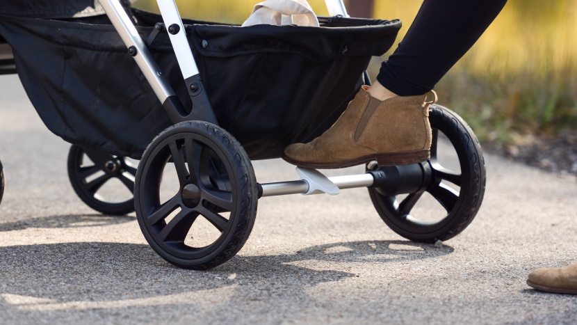 mockingbird double - the brake pedal on the mockingbird is a large press pedal in the...