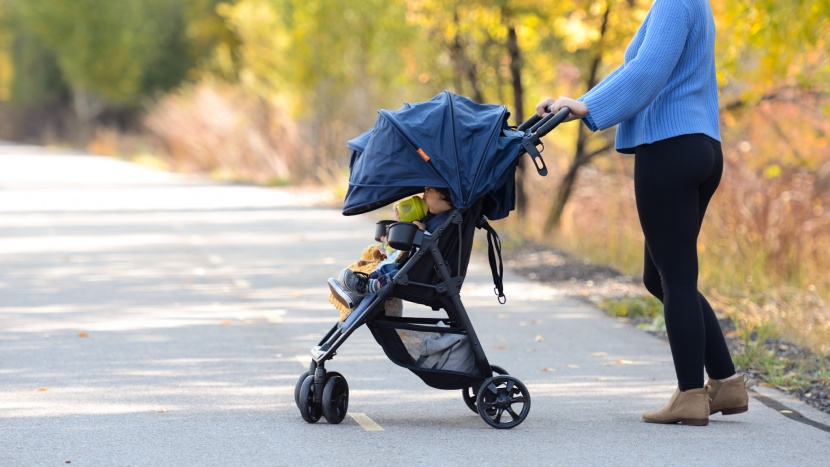 double travel stroller - with better features for comfort and convenience than most umbrella...