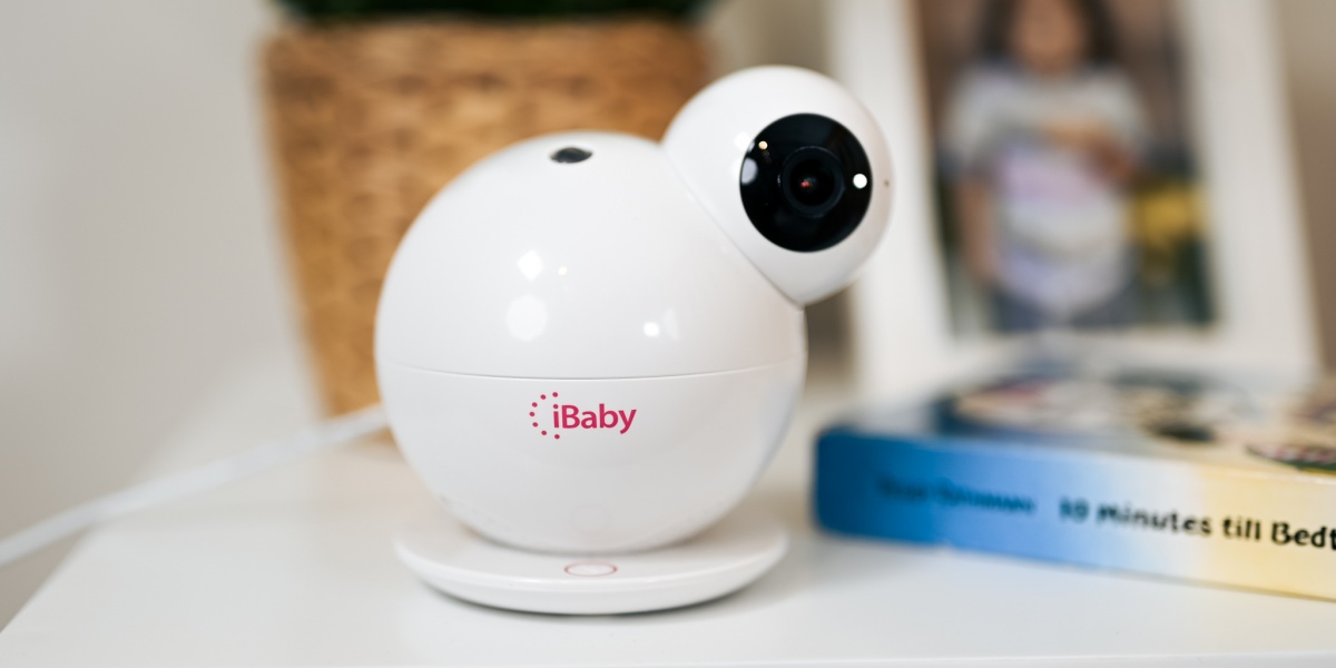 iBaby M8 2K Smart Baby Monitor Review (The iBaby has a variety of baby-specific features not found on a traditional video monitor.)