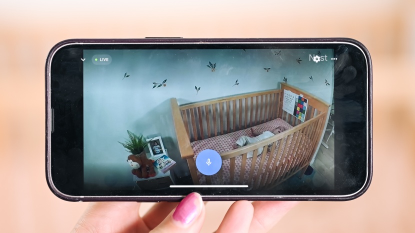 the full-screen video image is crisp and clear for the nest cam.