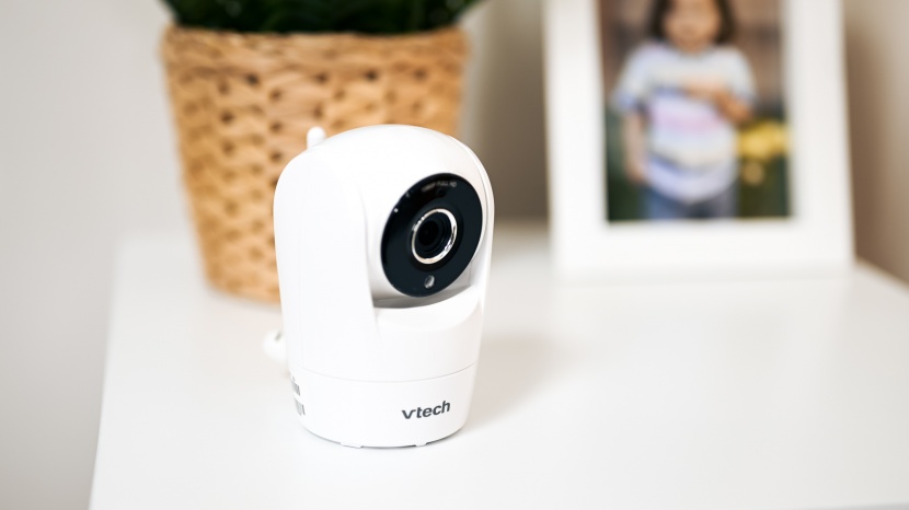 video monitor - the vtech vm901 can pan and tilt remotely.